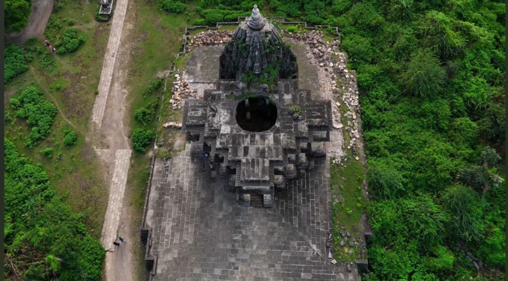 navlakha temple ghumali