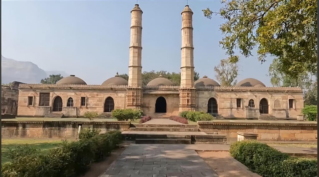 ચાંપાનેર-પાવાગઢ